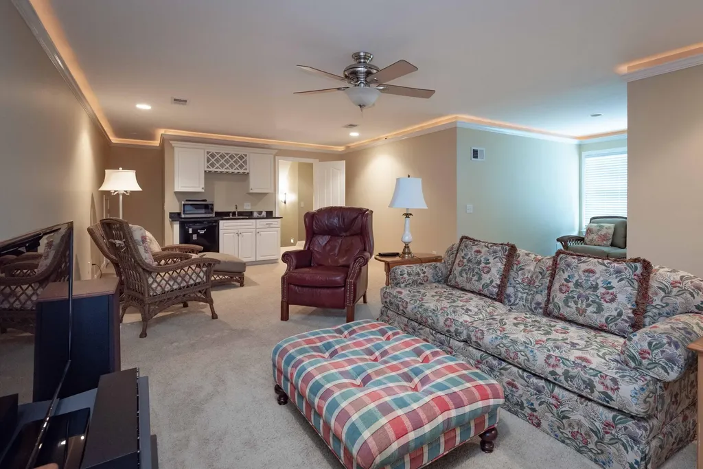333 Foxtail Road Versailles KY 40383