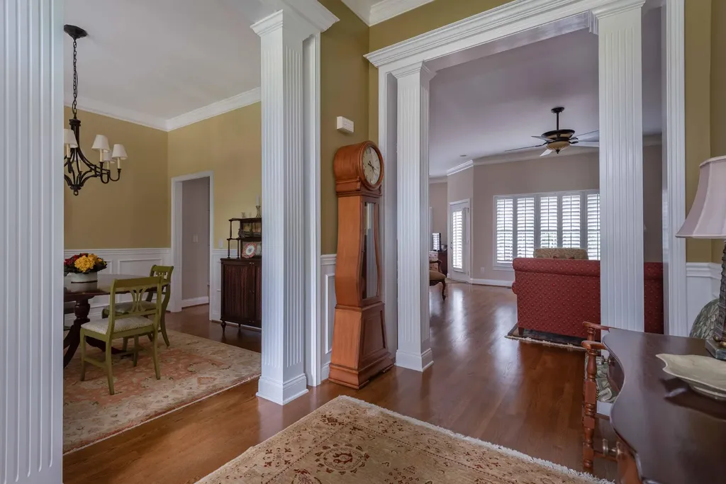 333 Foxtail Road Versailles KY 40383