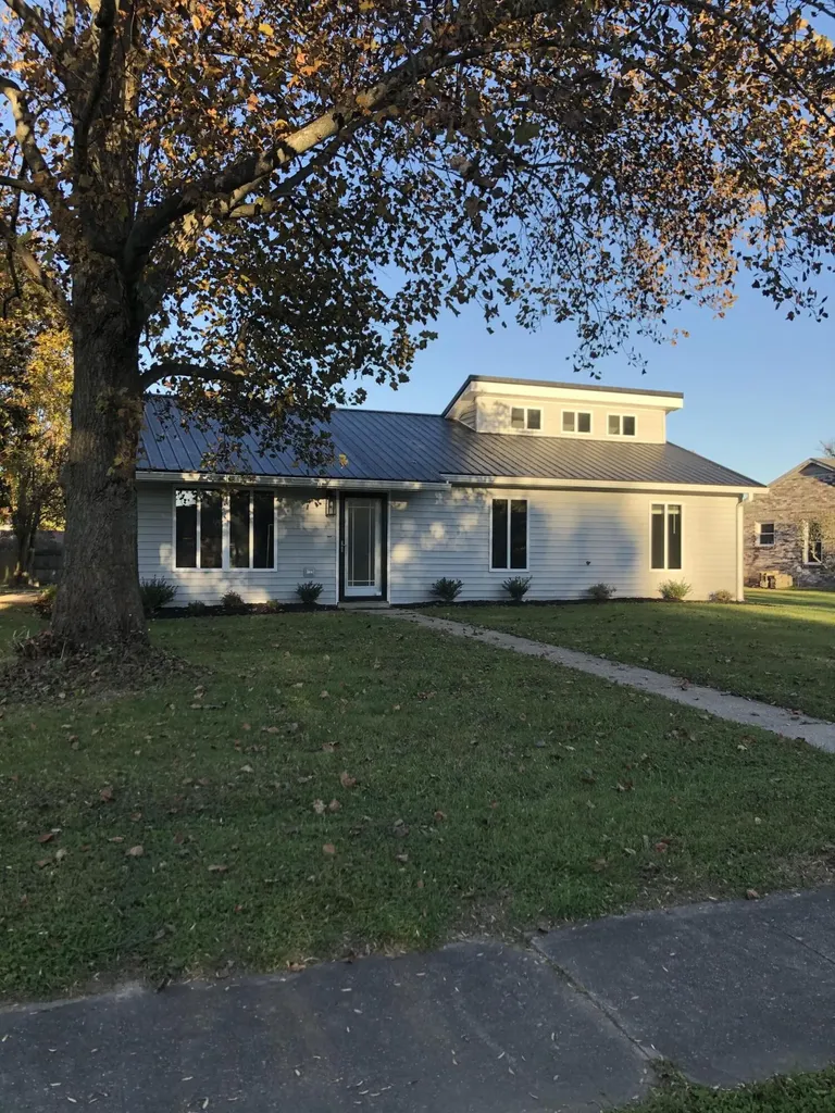 425 Quail Run Road Versailles KY 40383