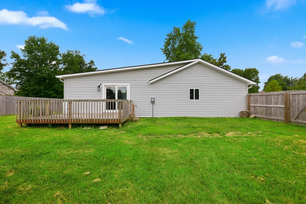 425 Quail Run Road Versailles KY 40383