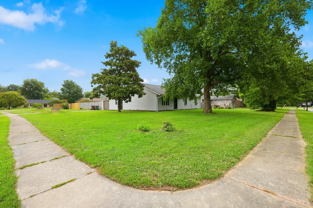 425 Quail Run Road Versailles KY 40383