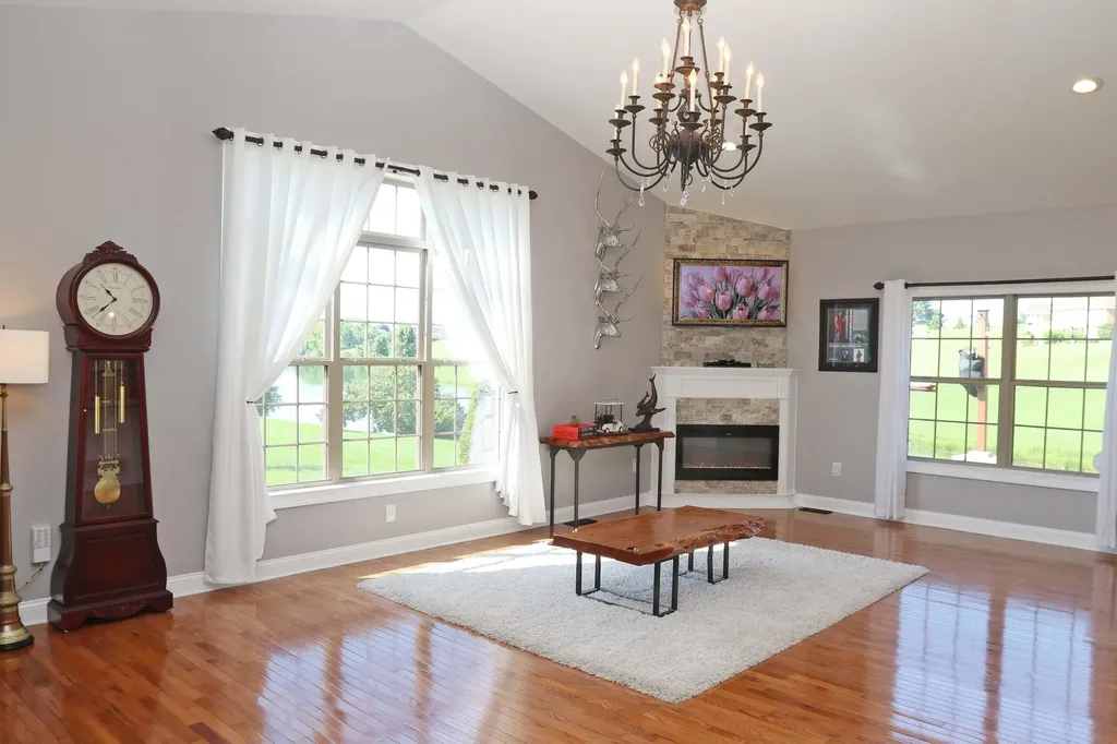 508 General Cruft Drive Richmond KY 40475