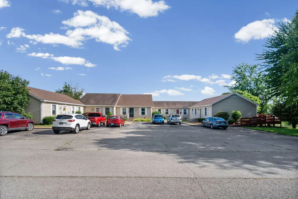 2949 Pawnee Drive Hopkinsville KY 42240