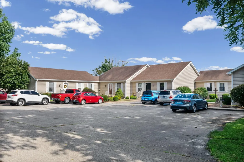 2949 Pawnee Drive Hopkinsville KY 42240