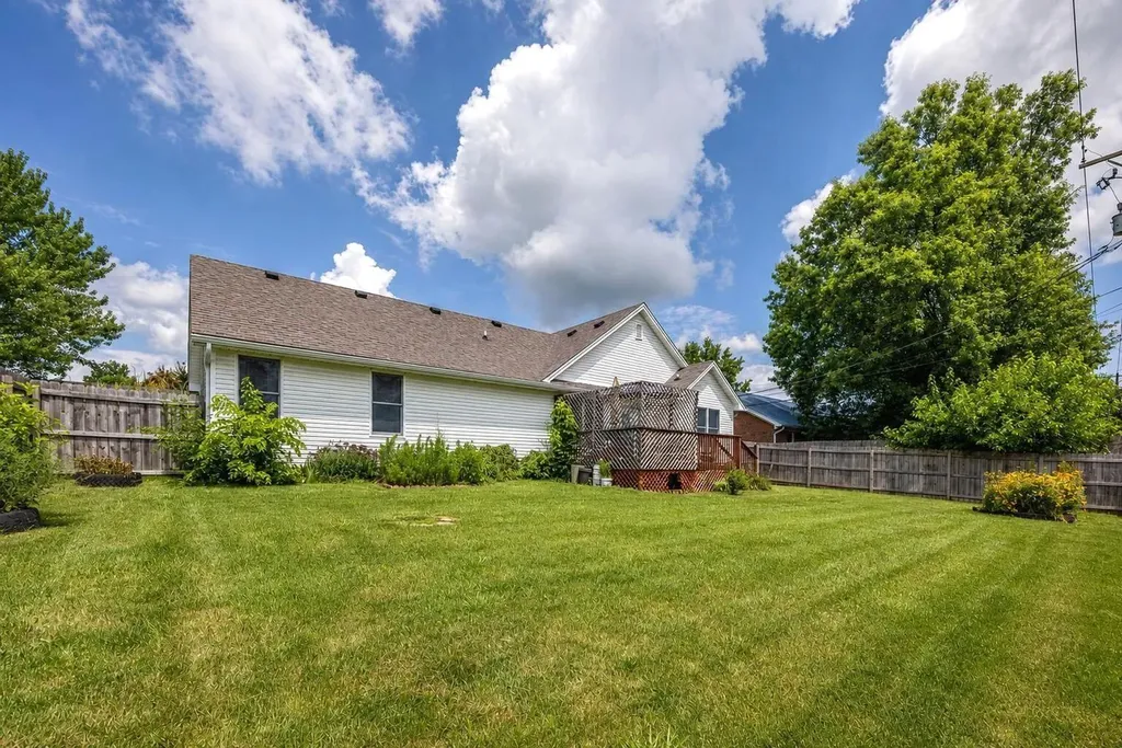 1079 Ashley Way Lawrenceburg KY 40342