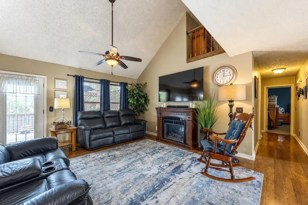 1079 Ashley Way Lawrenceburg KY 40342