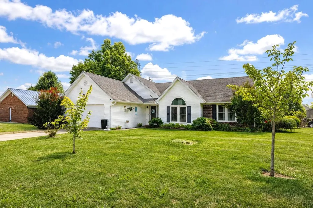 1079 Ashley Way Lawrenceburg KY 40342