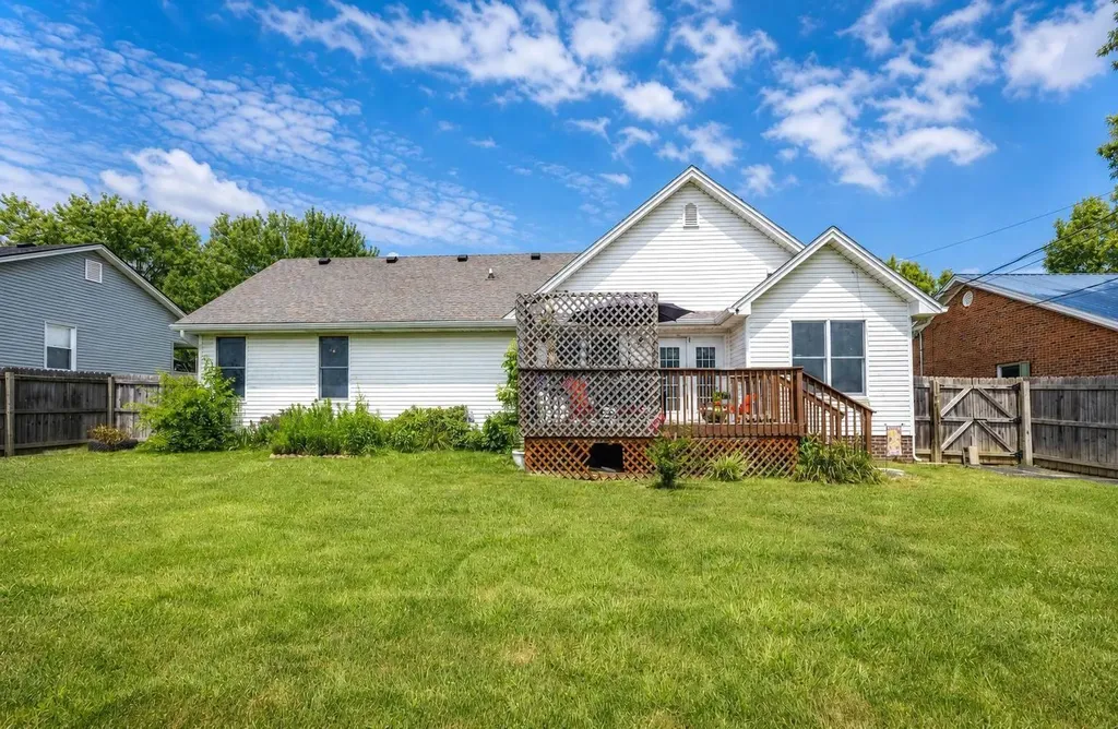1079 Ashley Way Lawrenceburg KY 40342
