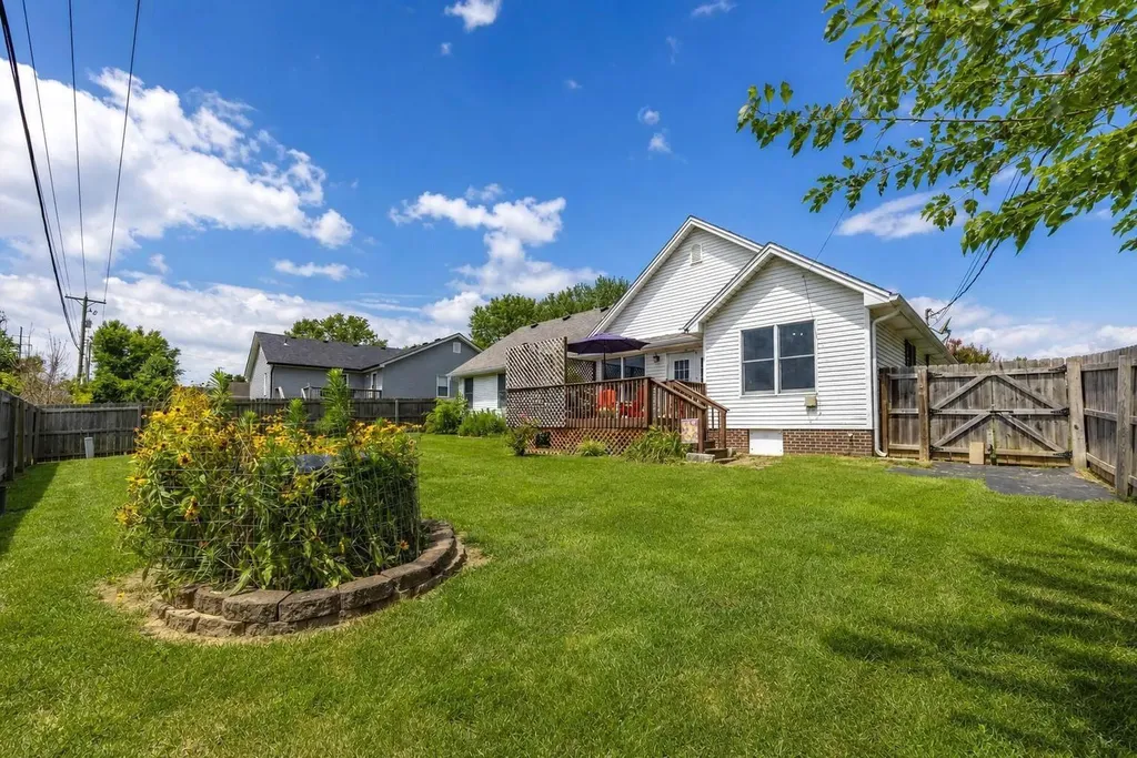 1079 Ashley Way Lawrenceburg KY 40342