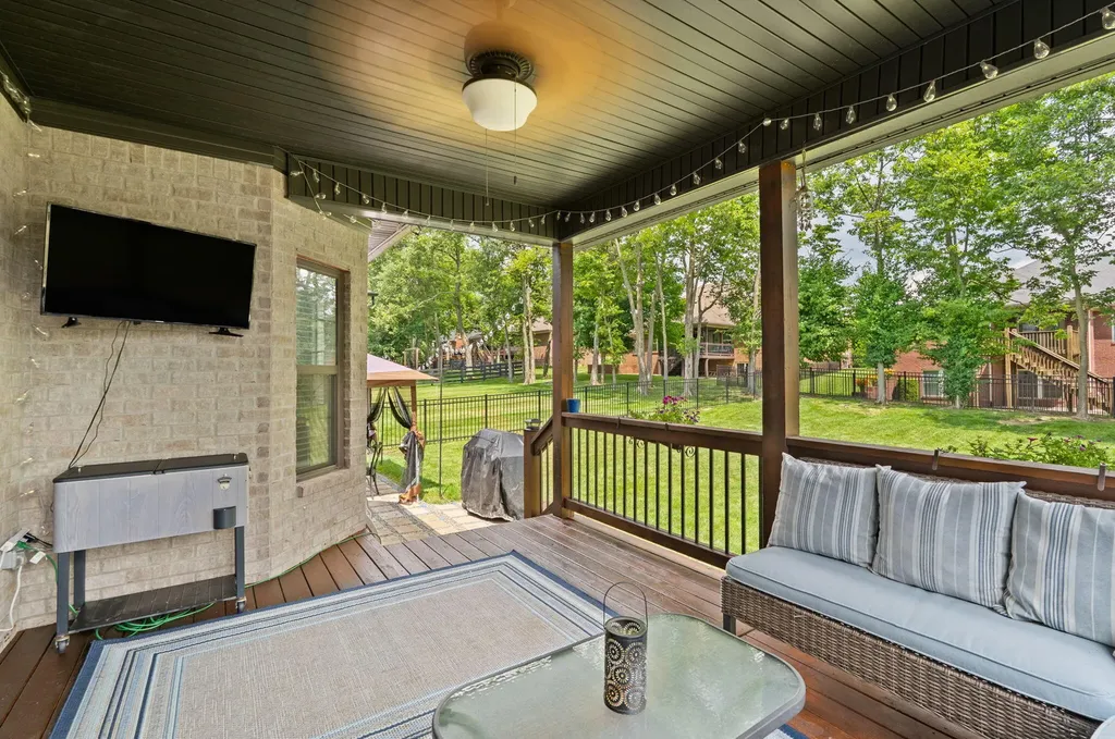 184 Cherokee Drive Shelbyville KY 40065