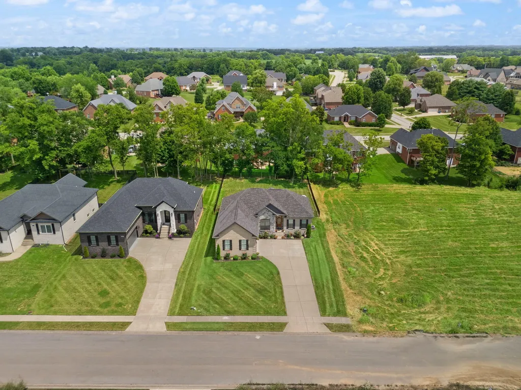 184 Cherokee Drive Shelbyville KY 40065