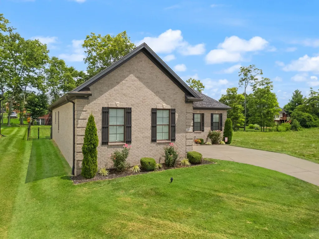 184 Cherokee Drive Shelbyville KY 40065