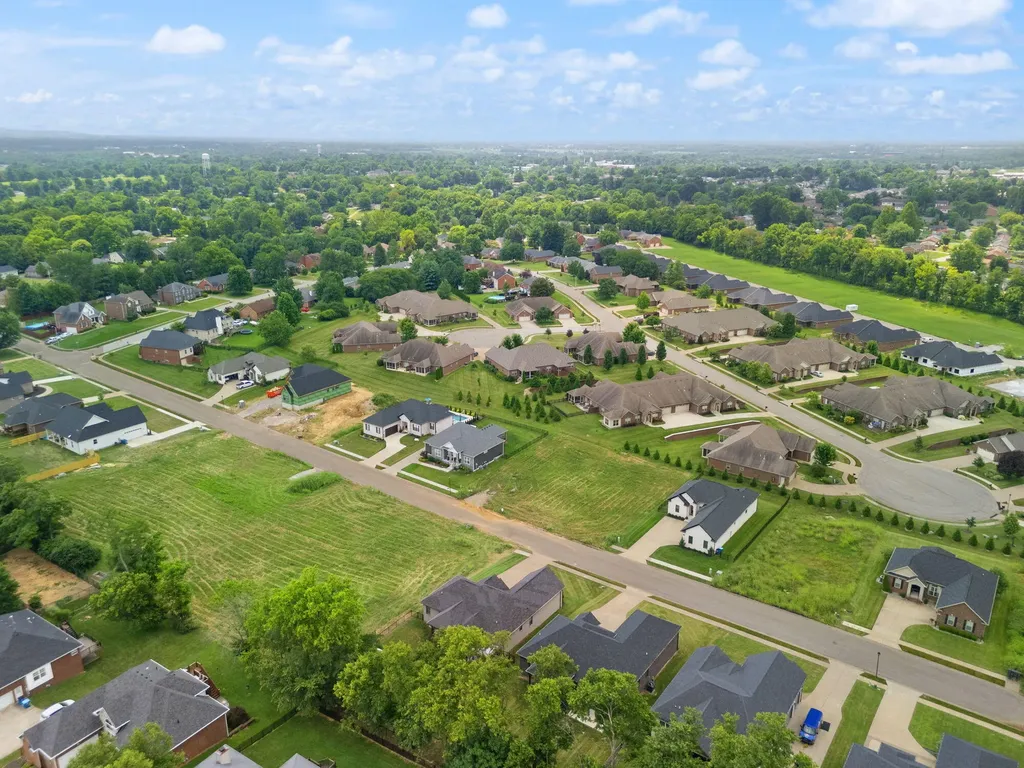 184 Cherokee Drive Shelbyville KY 40065