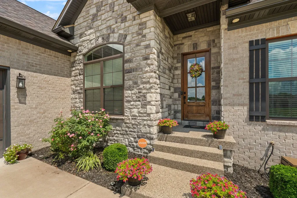 184 Cherokee Drive Shelbyville KY 40065
