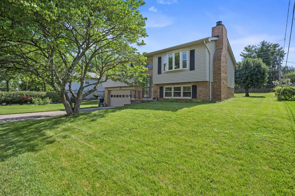 3765 Kittiwake Drive Lexington KY 40517