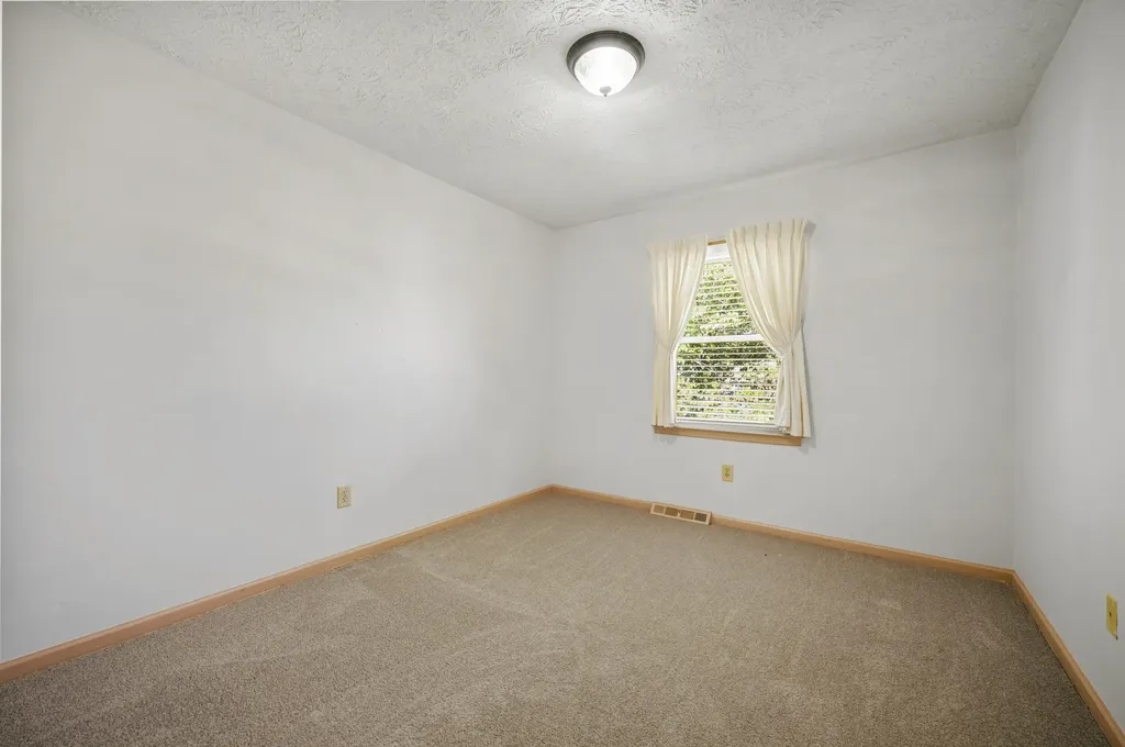 3765 Kittiwake Drive Lexington KY 40517