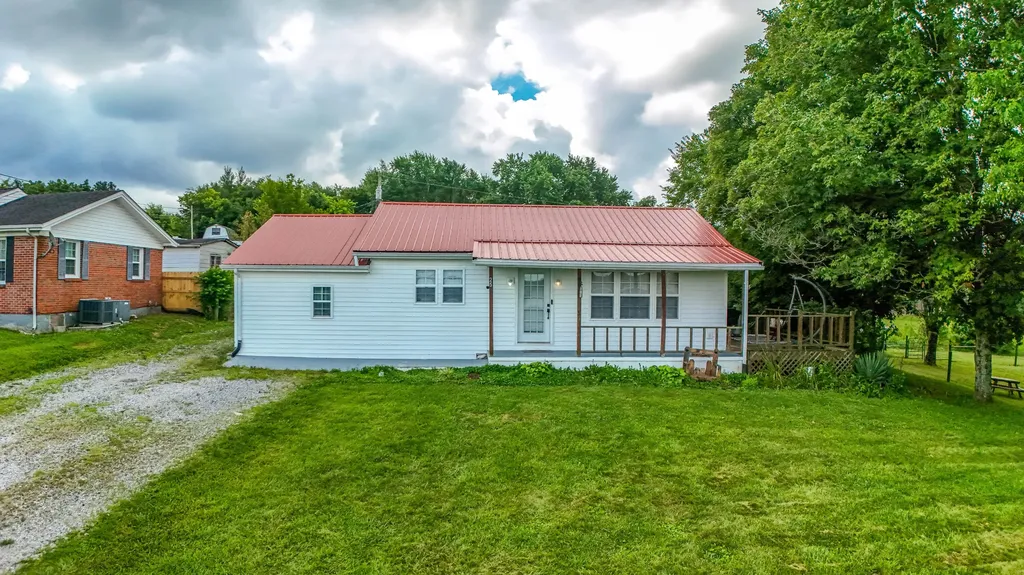 25 Terry Road Stanford KY 40484