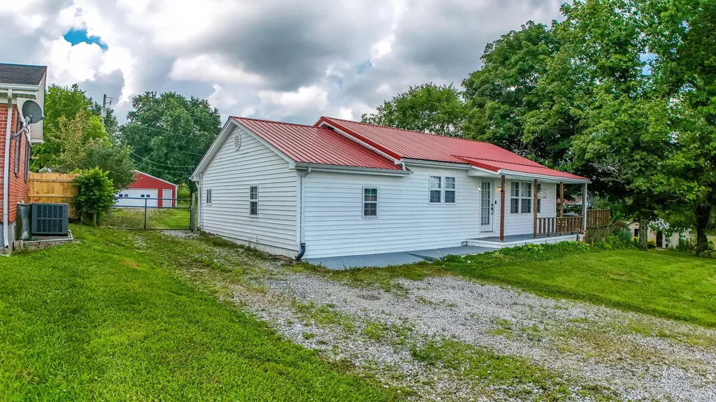 25 Terry Road Stanford KY 40484