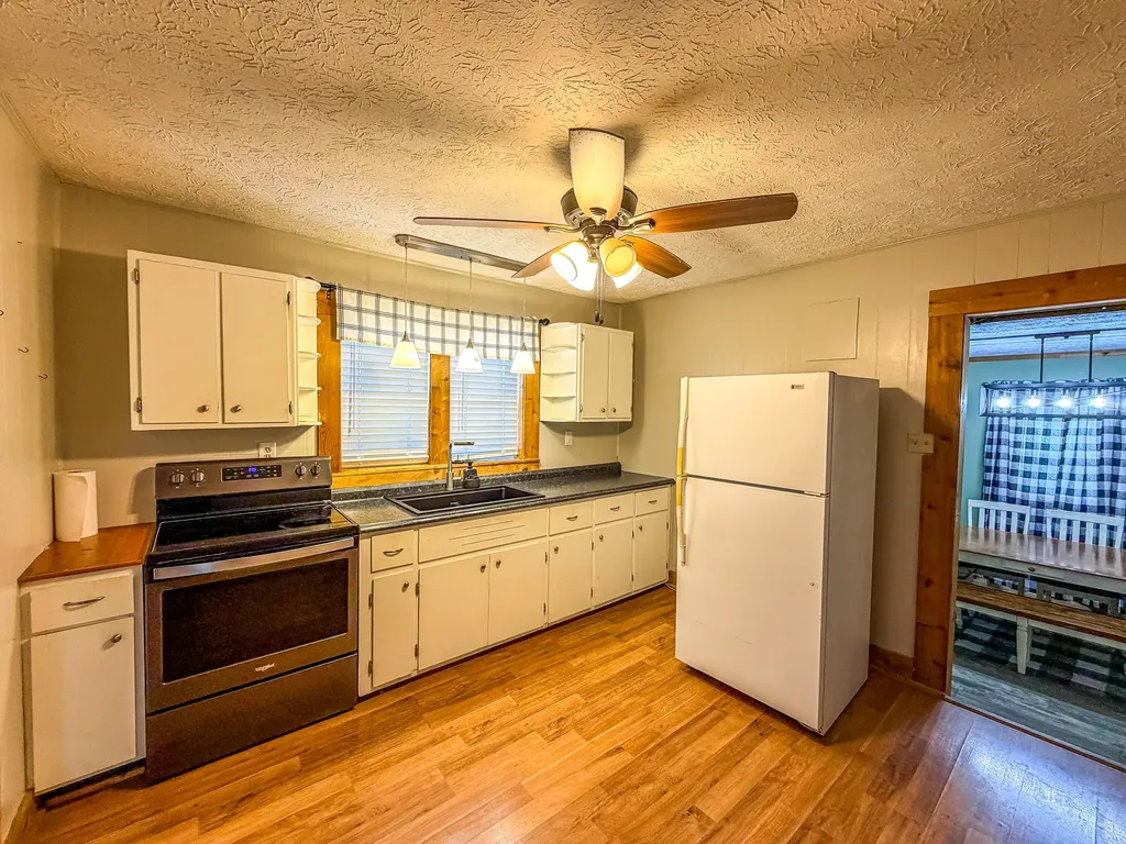 25 Terry Road Stanford KY 40484