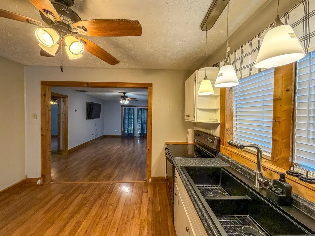 25 Terry Road Stanford KY 40484