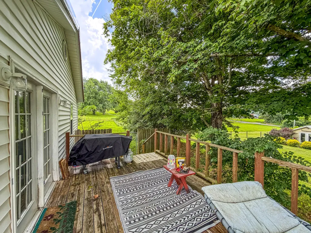 25 Terry Road Stanford KY 40484