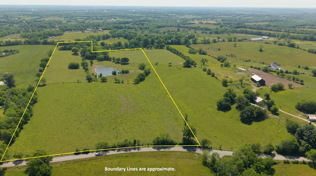 6152 Mccowans Ferry Road Versailles KY 40383