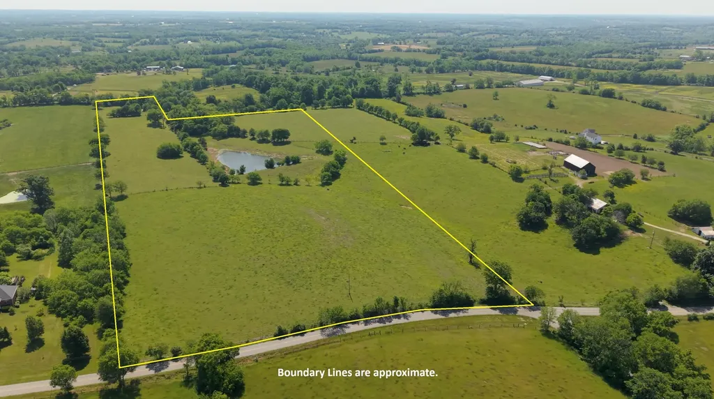 6152 Mccowans Ferry Road Versailles KY 40383