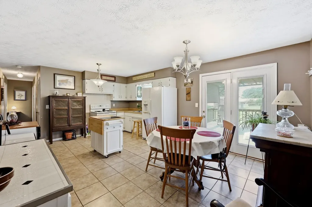 1007 Coleman Court Harrodsburg KY 40330