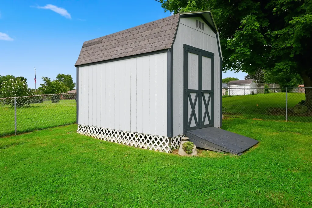 1007 Coleman Court Harrodsburg KY 40330