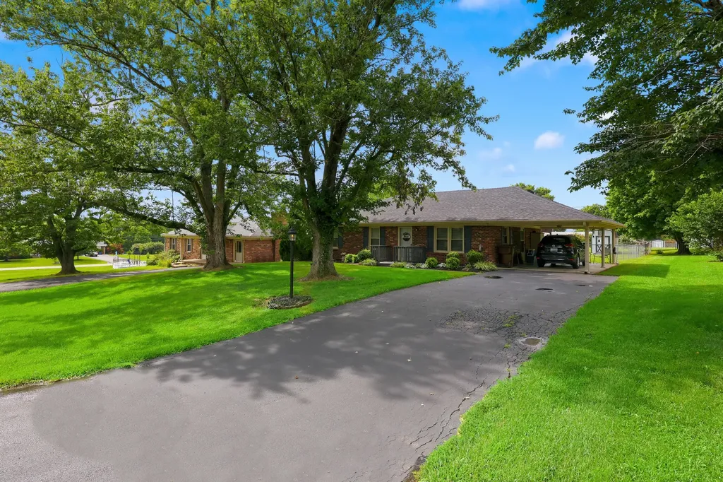 1007 Coleman Court Harrodsburg KY 40330