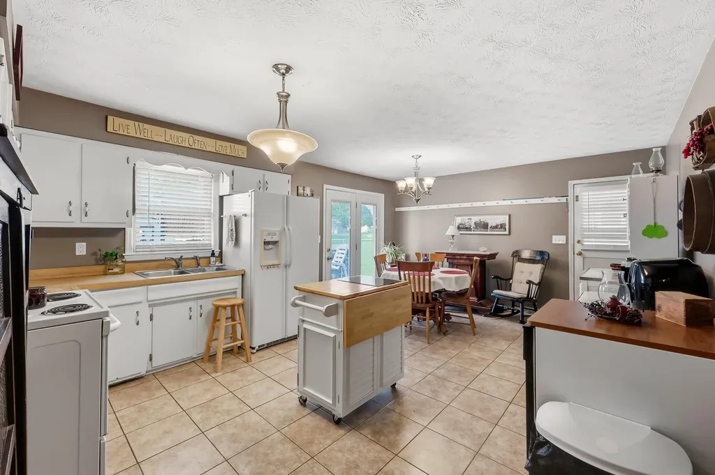 1007 Coleman Court Harrodsburg KY 40330