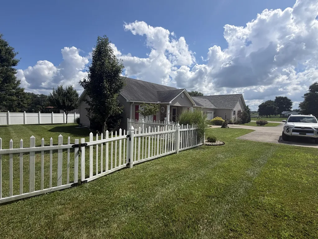 24 Sara Lane Tollesboro KY 41189
