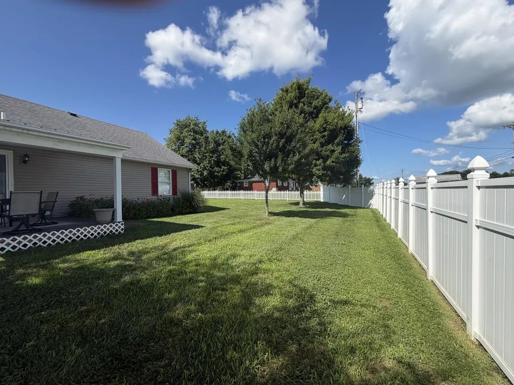 24 Sara Lane Tollesboro KY 41189