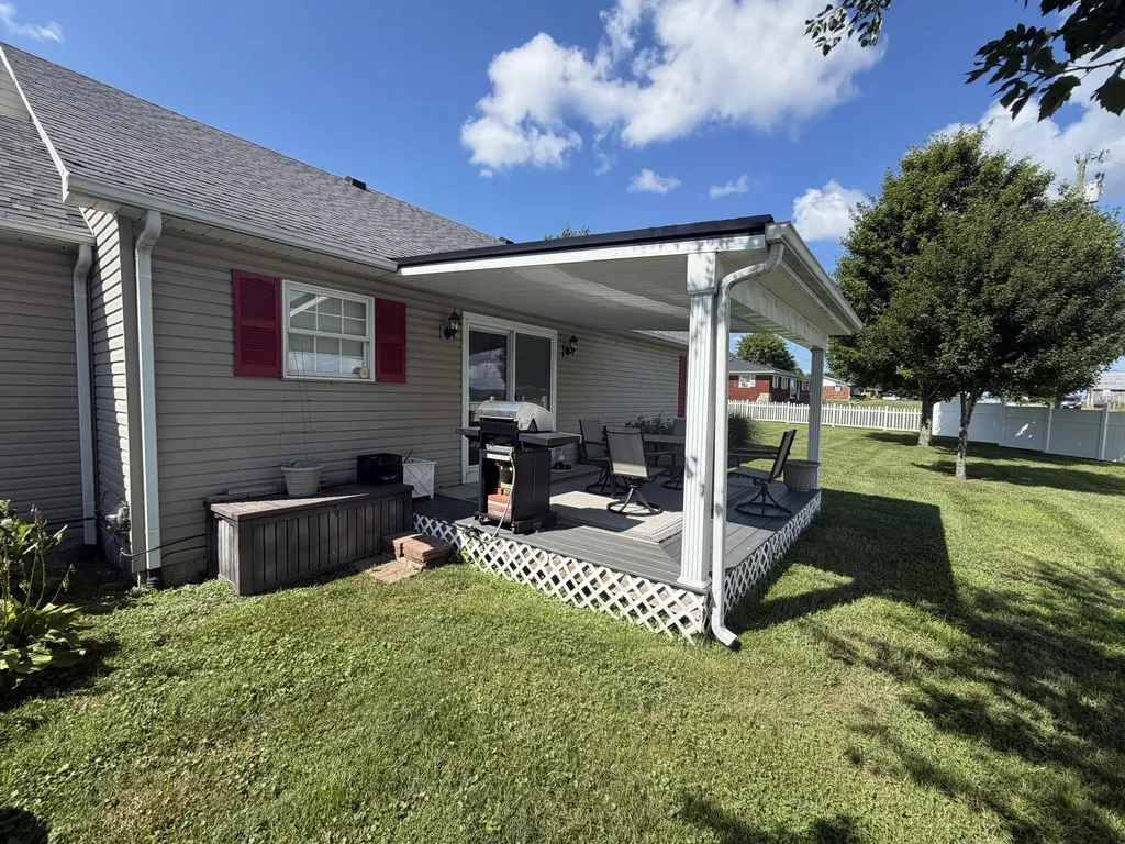 24 Sara Lane Tollesboro KY 41189