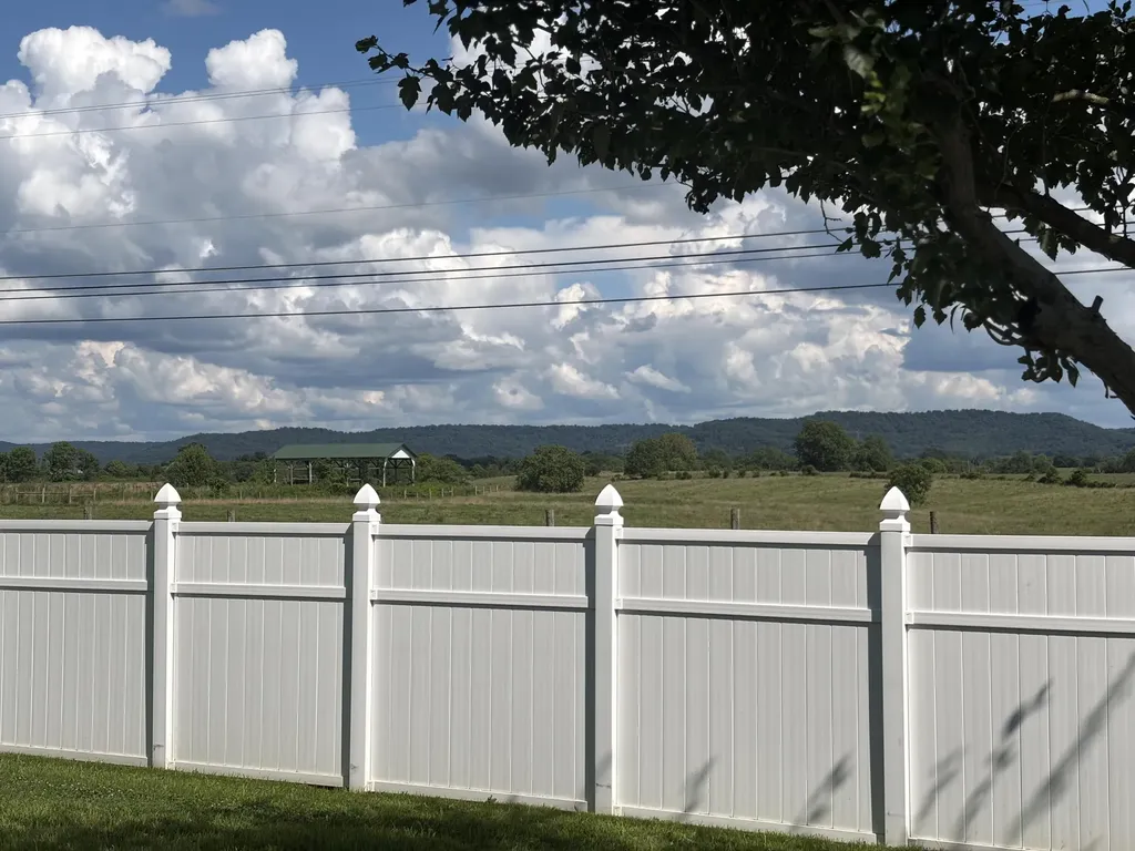 24 Sara Lane Tollesboro KY 41189