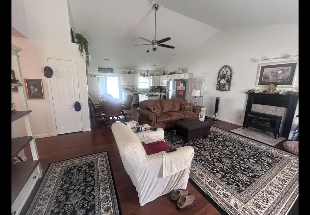 24 Sara Lane Tollesboro KY 41189