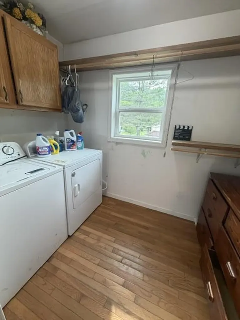 275 Burton Road Letcher KY 41832