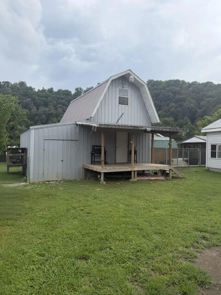 275 Burton Road Letcher KY 41832