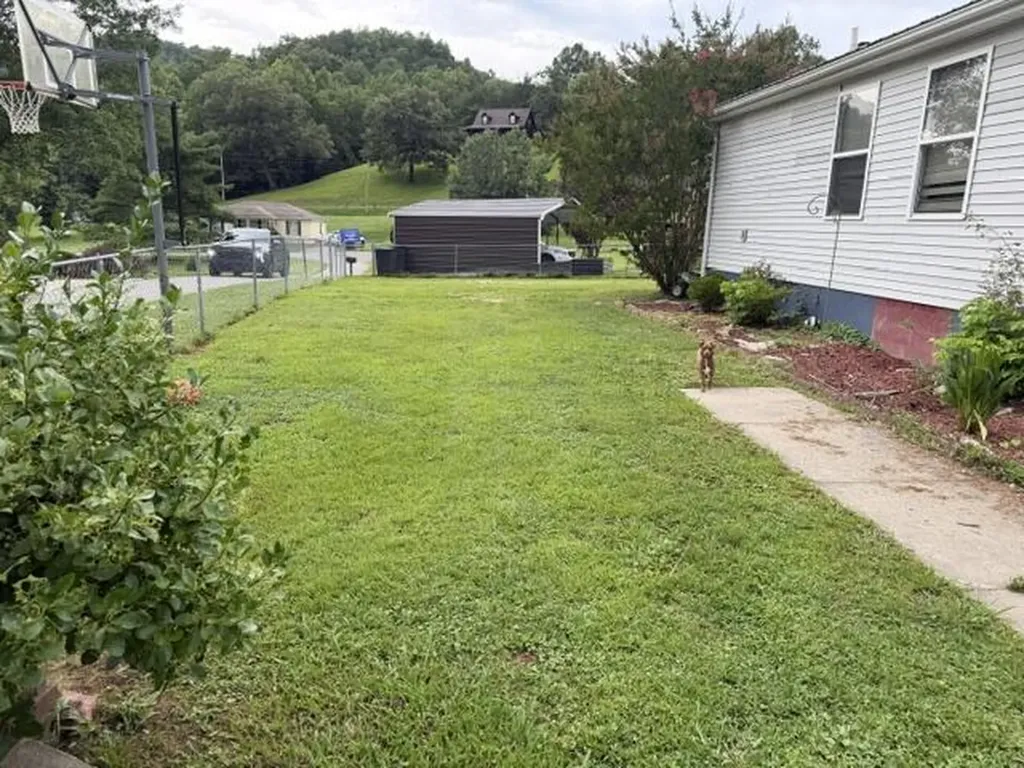 275 Burton Road Letcher KY 41832