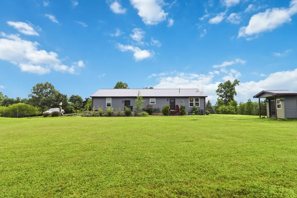 1716 Liberty Road Eubank KY 42567