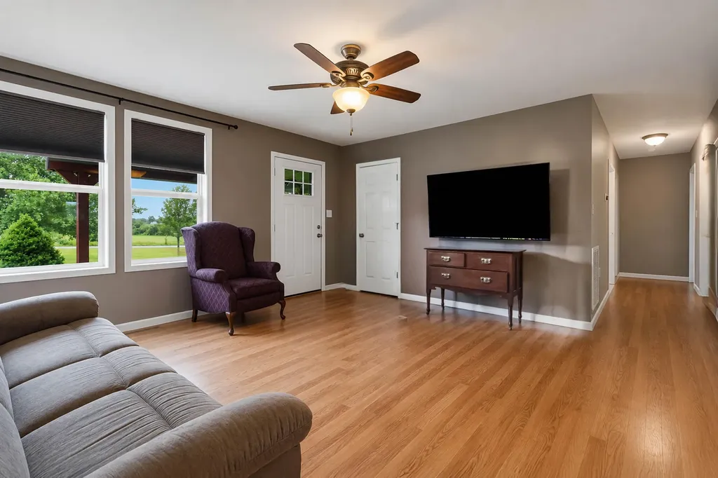 1716 Liberty Road Eubank KY 42567