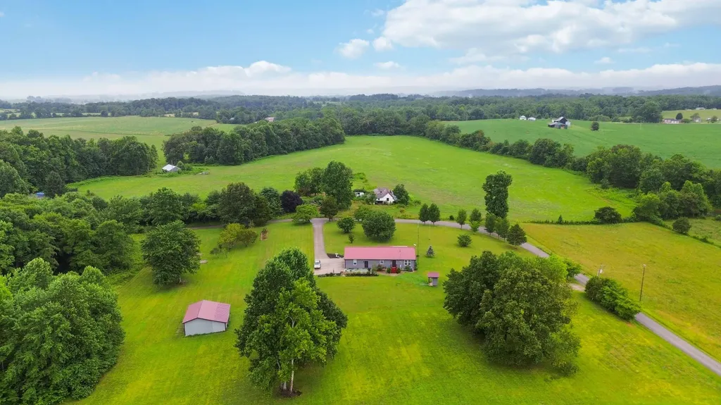 1716 Liberty Road Eubank KY 42567