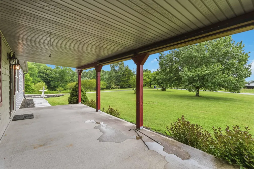 1716 Liberty Road Eubank KY 42567