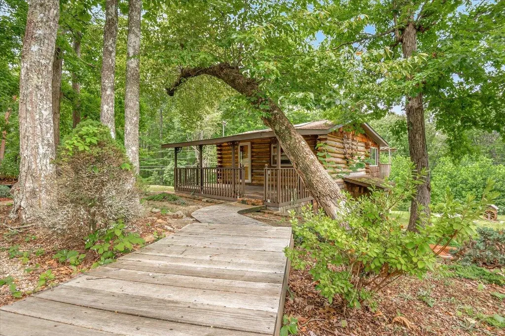 935 Whippoorwill Road Corbin KY 40701