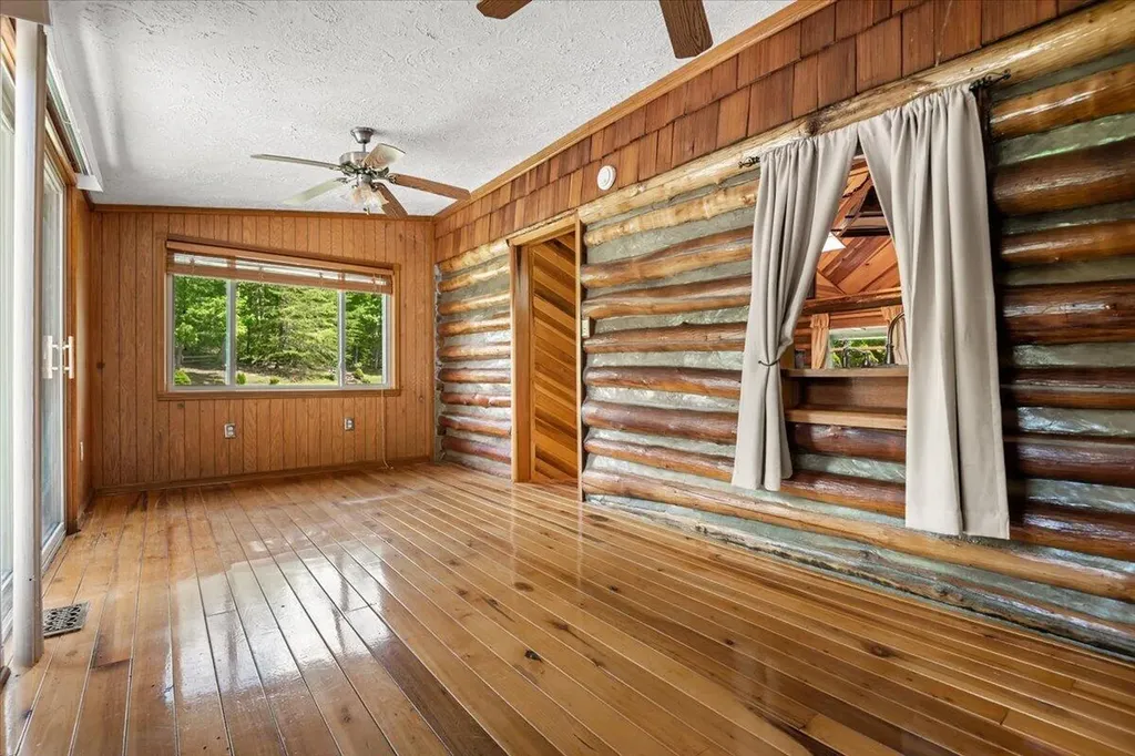 935 Whippoorwill Road Corbin KY 40701
