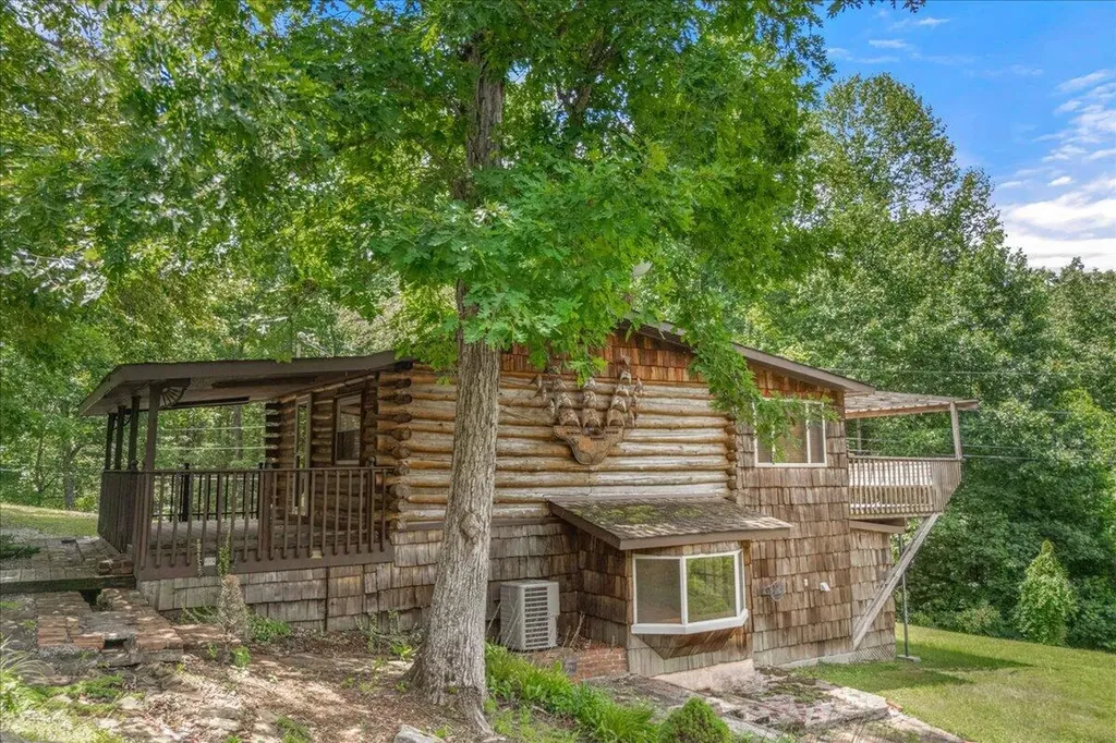 935 Whippoorwill Road Corbin KY 40701