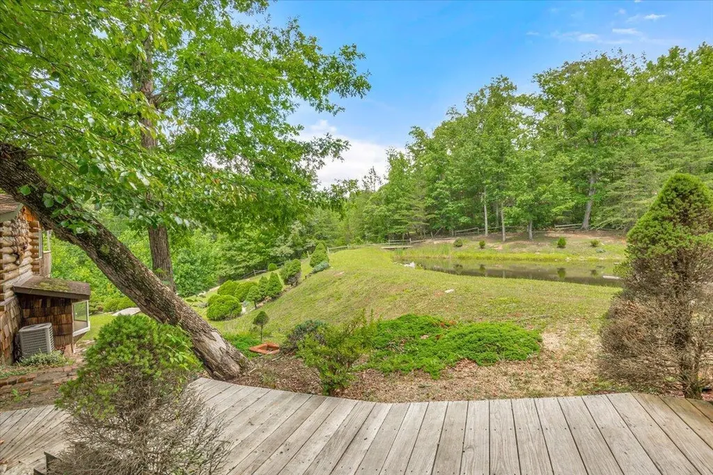 935 Whippoorwill Road Corbin KY 40701