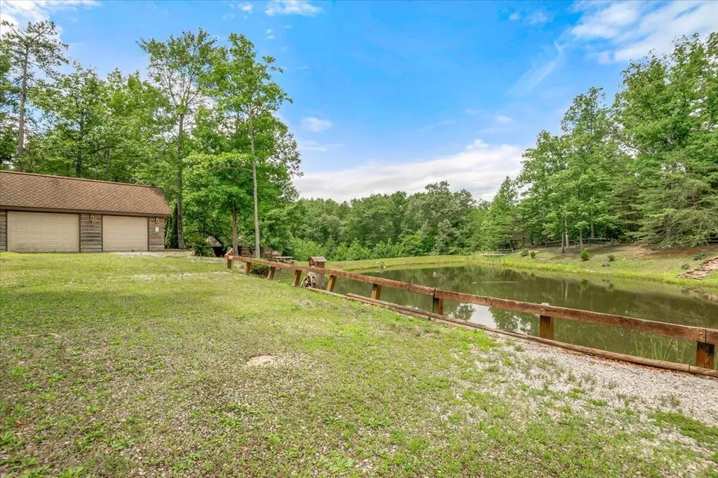935 Whippoorwill Road Corbin KY 40701