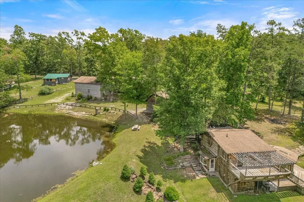 935 Whippoorwill Road Corbin KY 40701