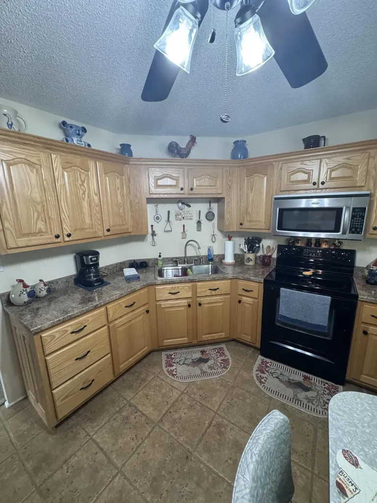 358 E Main Street Lynch KY 40855